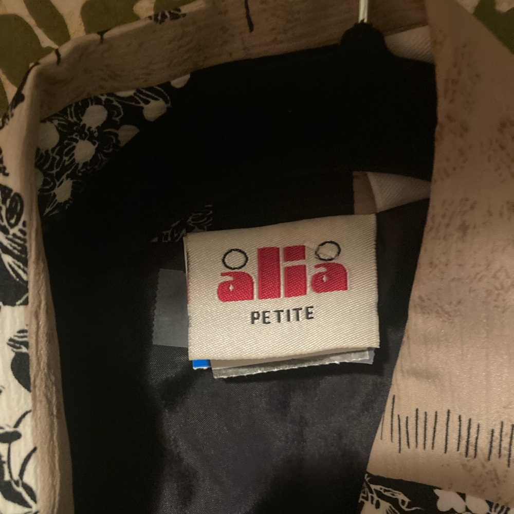 (S) Spring Jacket - Picture 7 of 7